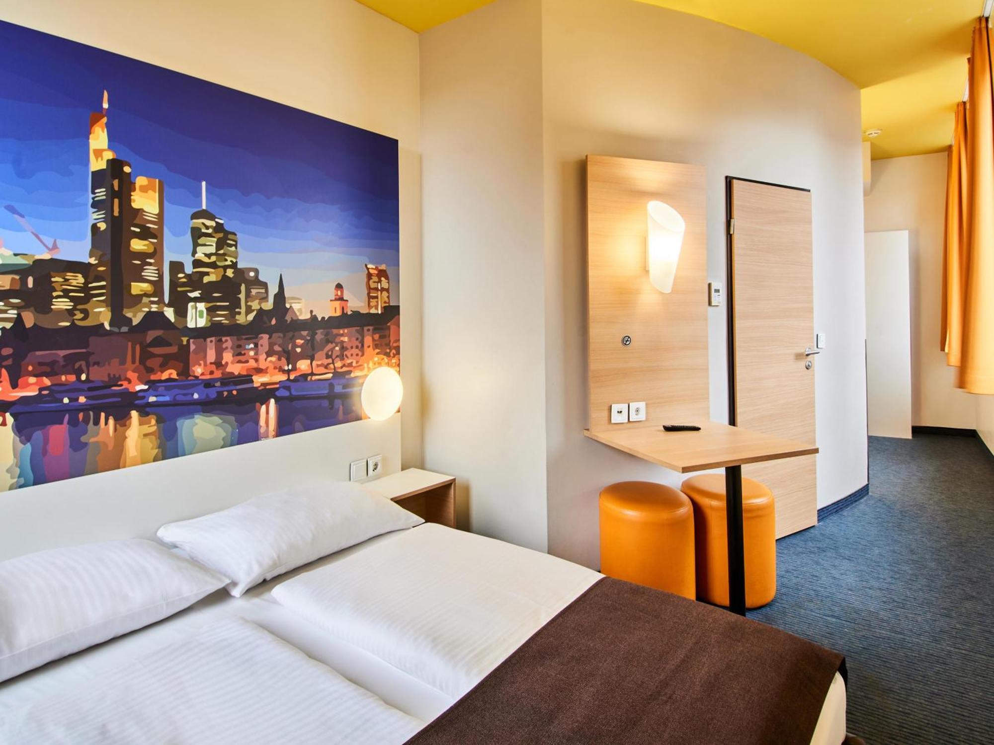 B&B Hotel Frankfurt-Hbf Frankfurt pe Main Exterior foto